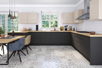 Jayline J-pull handleless kitchen in Supergloss Cashmere with Supermatt Graphite