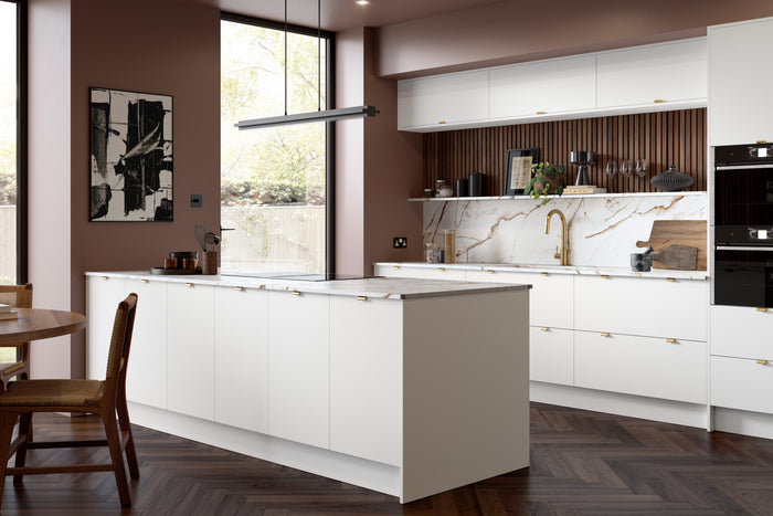 Handleless doors and drawer fronts, existing cabinets kept — potential